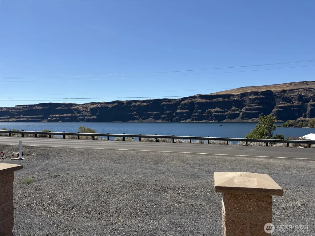 1198 N Section Place Quincy WA 98848