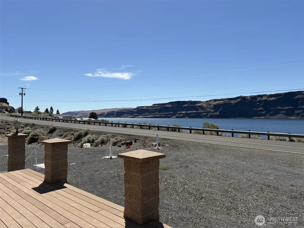 1198 N Section Place Quincy WA 98848