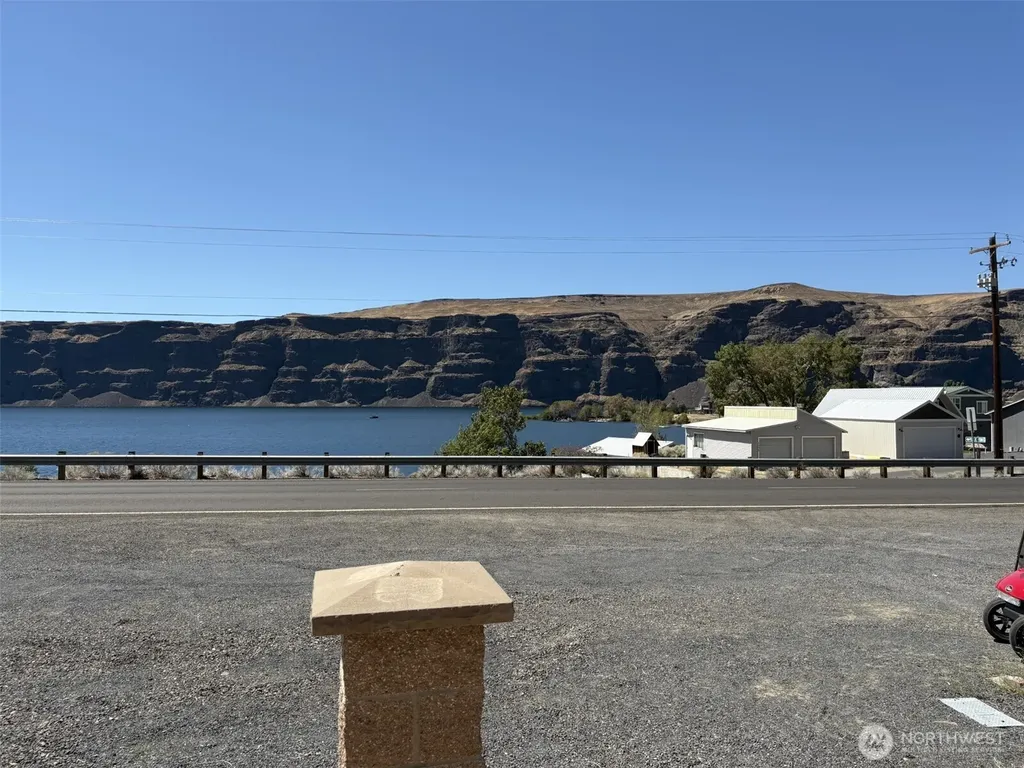 1198 N Section Place Quincy WA 98848