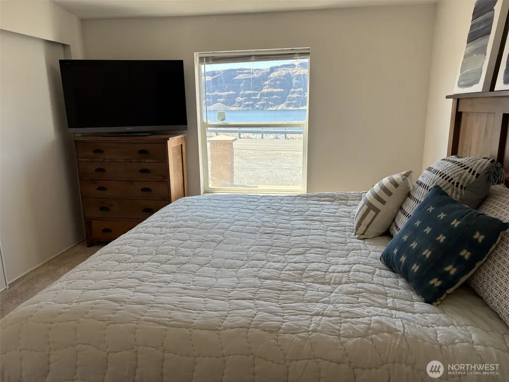 1198 N Section Place Quincy WA 98848