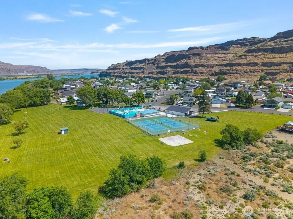 1198 N Section Place Quincy WA 98848