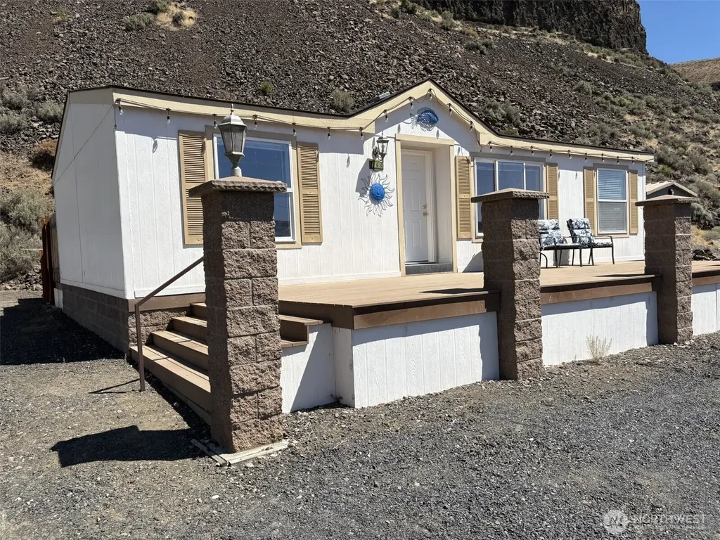 1198 N Section Place Quincy WA 98848