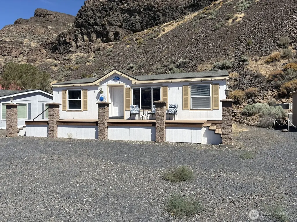 1198 N Section Place Quincy WA 98848