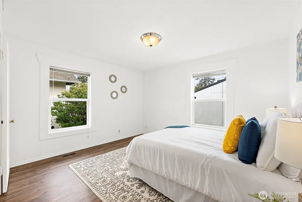 4515 Pacific Avenue Tacoma WA 98418