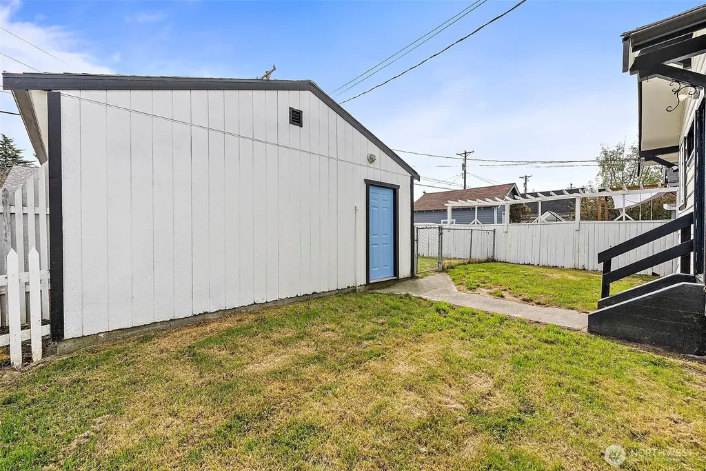 4515 Pacific Avenue Tacoma WA 98418