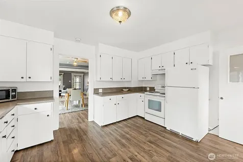 4515 Pacific Avenue Tacoma WA 98418