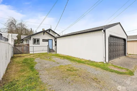 4515 Pacific Avenue Tacoma WA 98418