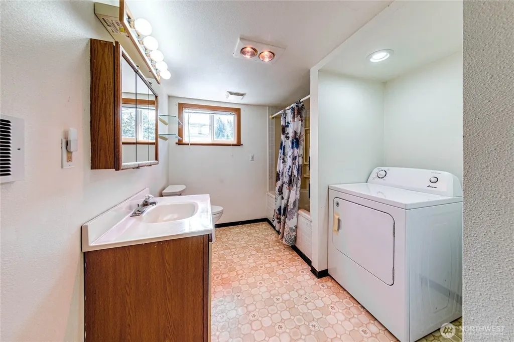 1316 Mount Pleasant Road Port Angeles WA 98362
