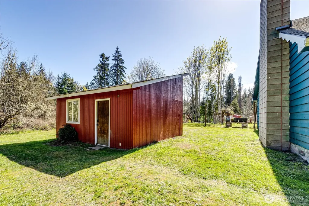 1316 Mount Pleasant Road Port Angeles WA 98362