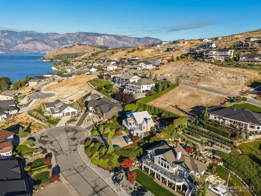 109 Apple Avenue Chelan WA 98816