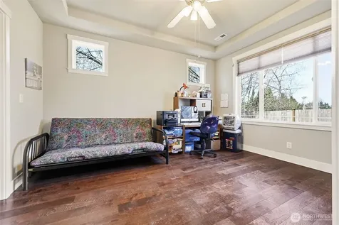 35703 20th Avenue SW Federal Way WA 98023