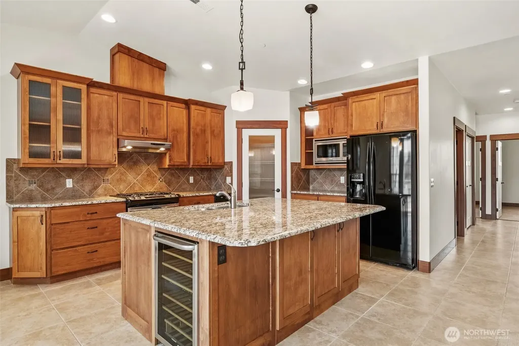 1051 N Baker Avenue East Wenatchee WA 98802