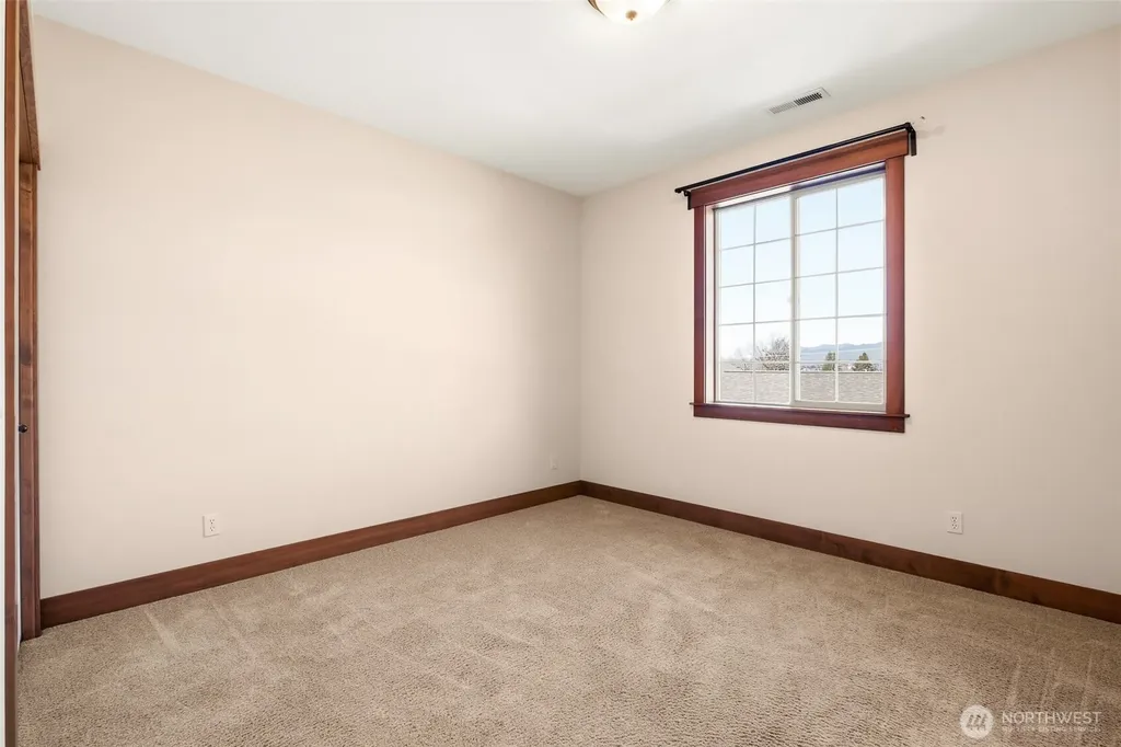 1051 N Baker Avenue East Wenatchee WA 98802