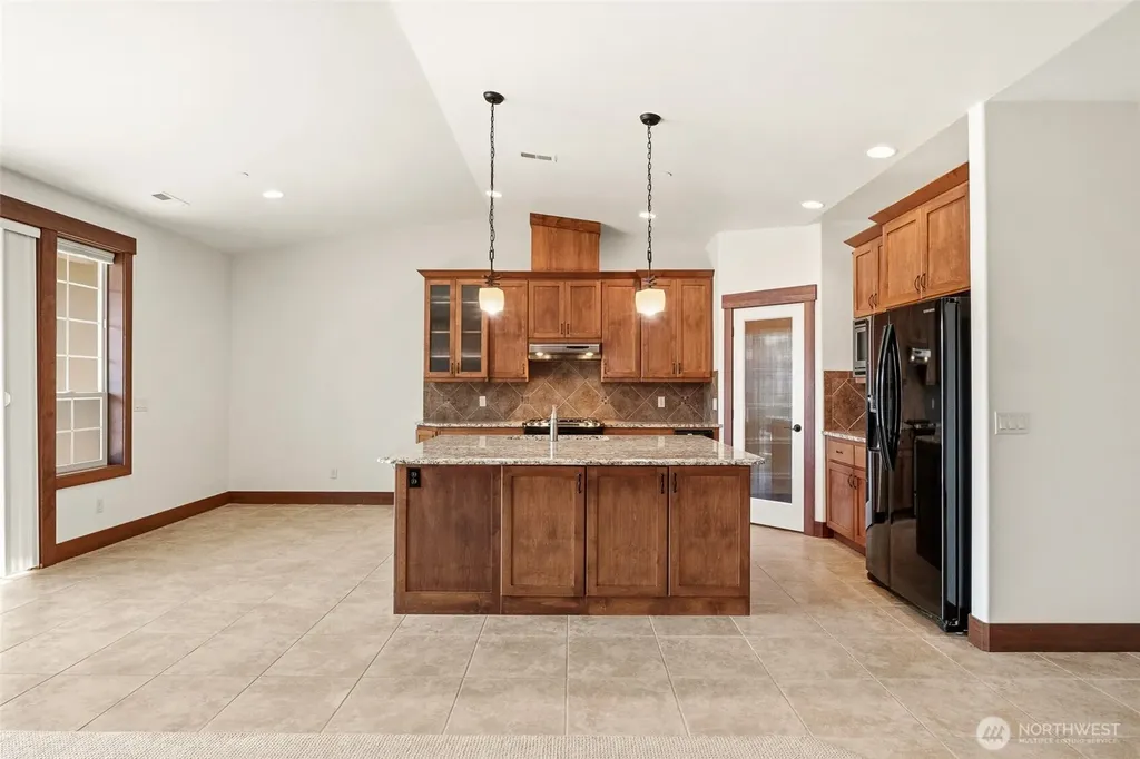 1051 N Baker Avenue East Wenatchee WA 98802