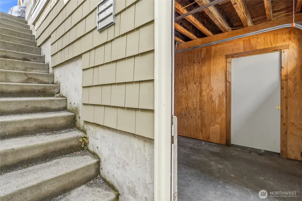 4414 Eastern Avenue N Seattle WA 98103