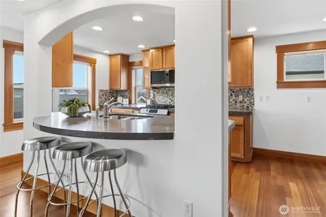 4414 Eastern Avenue N Seattle WA 98103