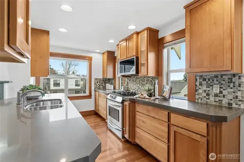 4414 Eastern Avenue N Seattle WA 98103