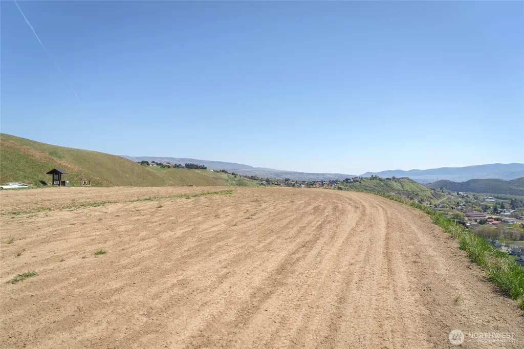 519 Diede Hills Lane Wenatchee WA 98801