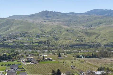 519 Diede Hills Lane Wenatchee WA 98801