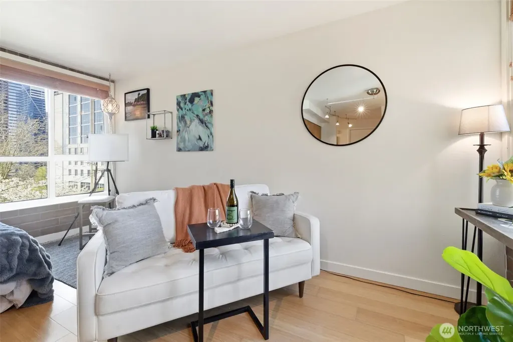 905 Cherry Street Seattle WA 98104