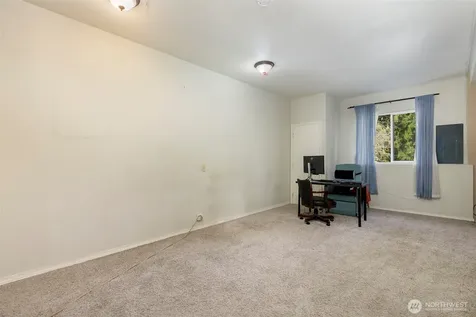 11122 59th Avenue S Seattle WA 98178