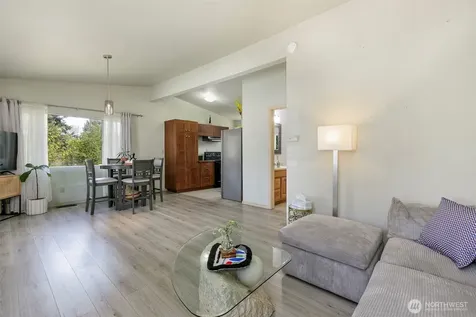 11122 59th Avenue S Seattle WA 98178