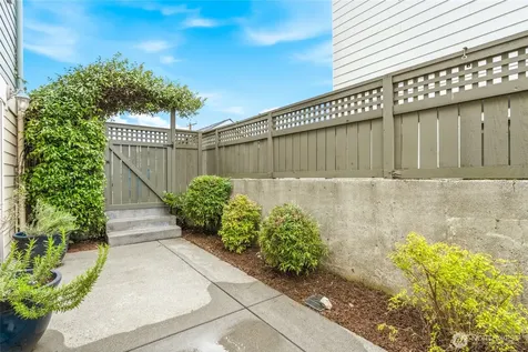 4418 Eastern Avenue N Seattle WA 98103