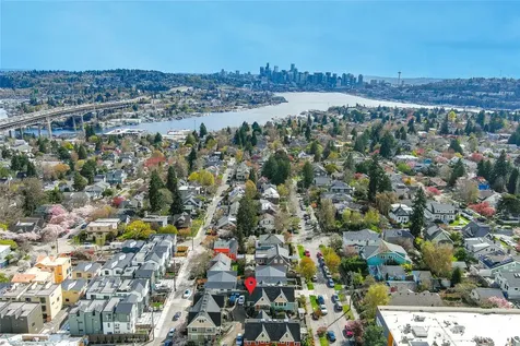 4418 Eastern Avenue N Seattle WA 98103