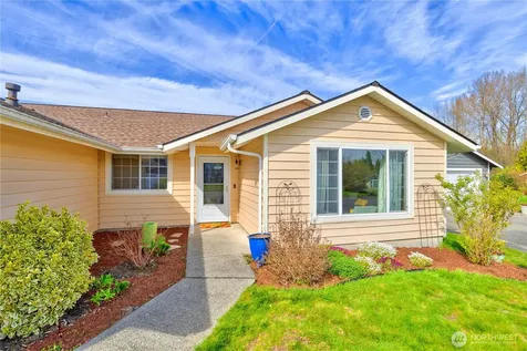 2721 211th Place SW Lynnwood WA 98036