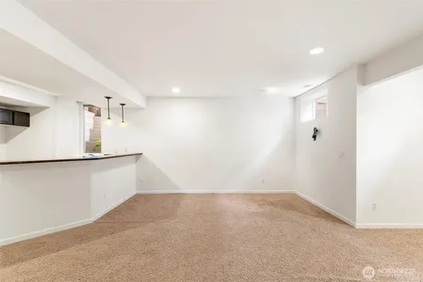 24015 221st Lane SE Maple Valley WA 98038