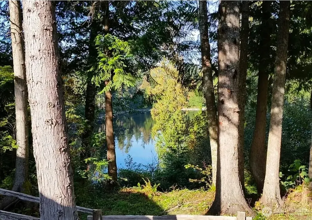 37627 W Lake Walker Drive SE Enumclaw WA 98022