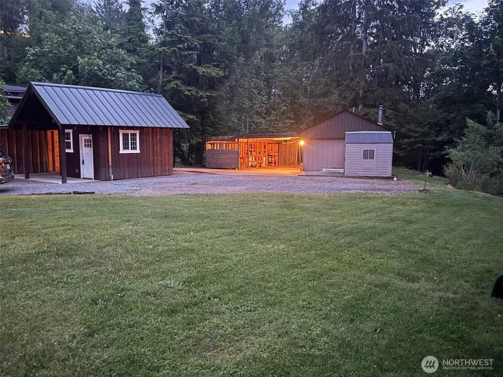 37627 W Lake Walker Drive SE Enumclaw WA 98022