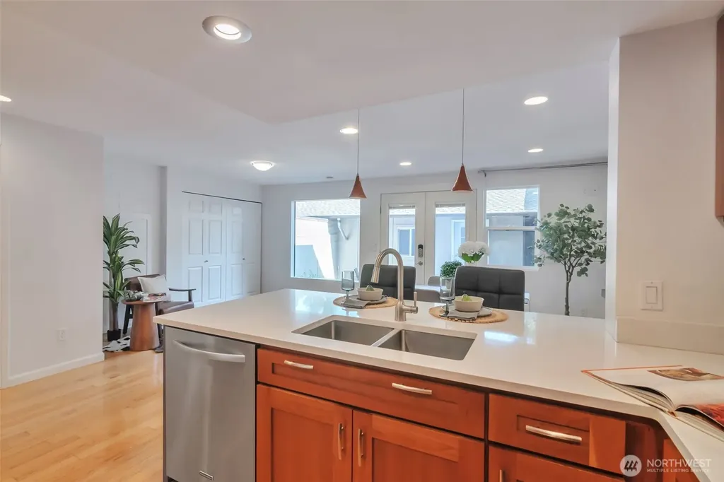 1035 156th Avenue NE Bellevue WA 98007