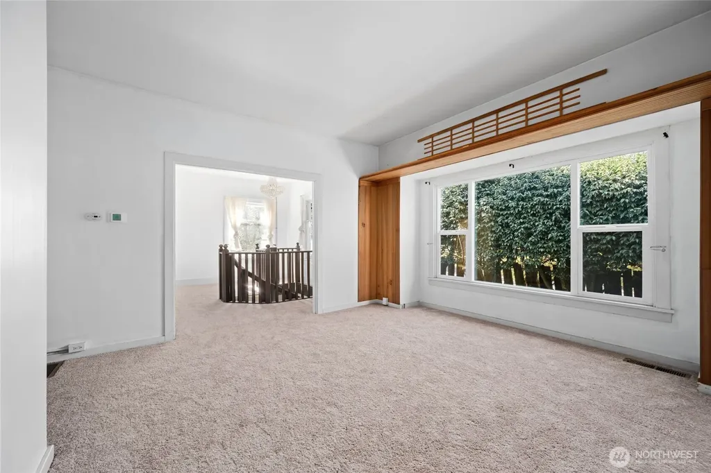 1502 E Maplewood Avenue Bellingham WA 98225