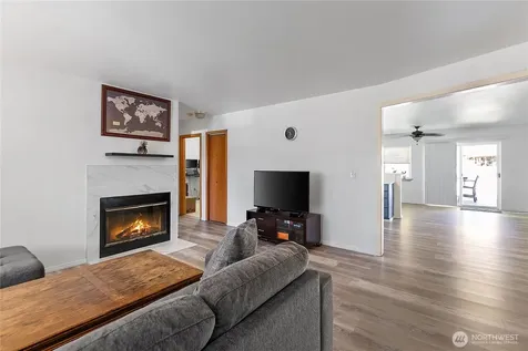8635 215th Street NE Arlington WA 98223