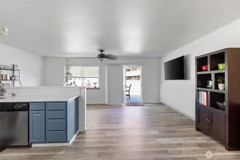 8635 215th Street NE Arlington WA 98223