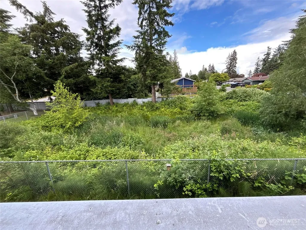 8823 Holly Drive Everett WA 98208