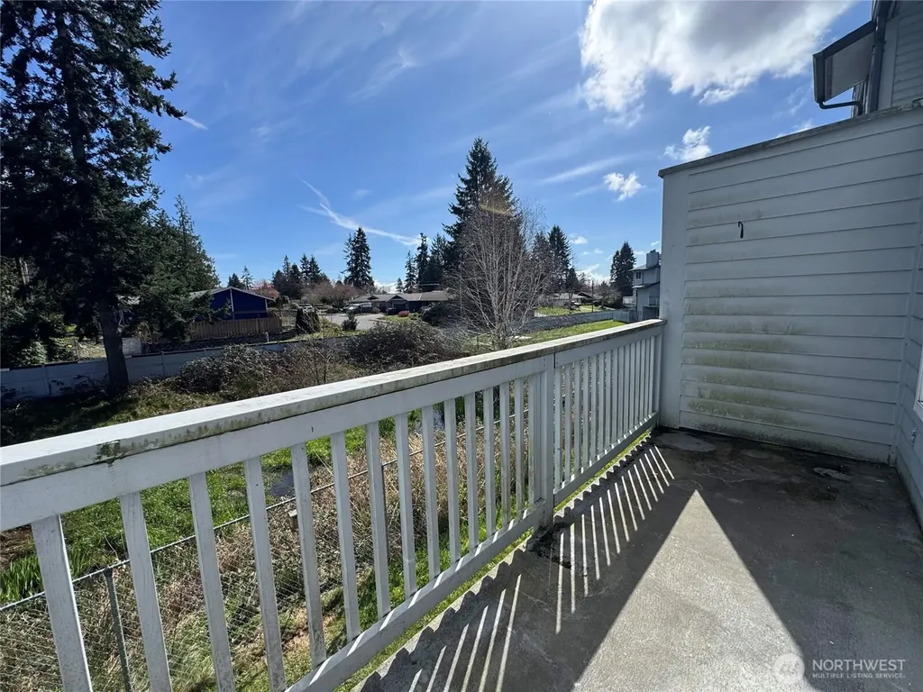 8823 Holly Drive Everett WA 98208