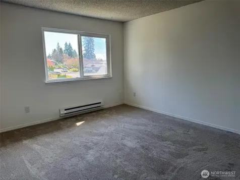 8823 Holly Drive Everett WA 98208
