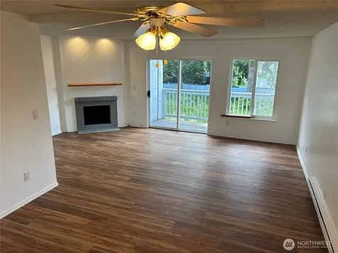 8823 Holly Drive Everett WA 98208
