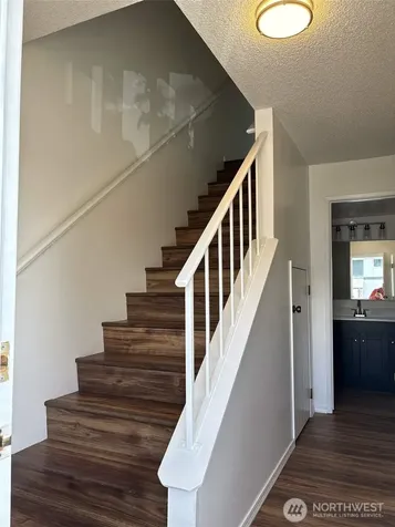 8823 Holly Drive Everett WA 98208