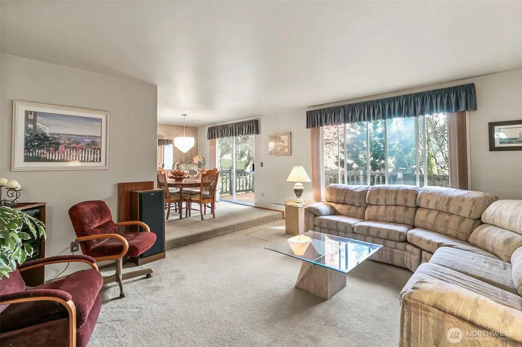 1031 SW 350th Place Federal Way WA 98023
