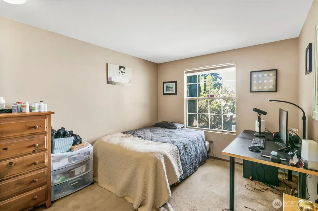 1031 SW 350th Place Federal Way WA 98023