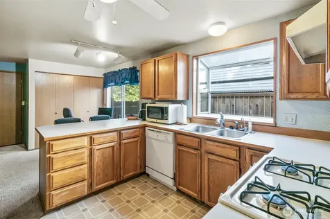 1031 SW 350th Place Federal Way WA 98023