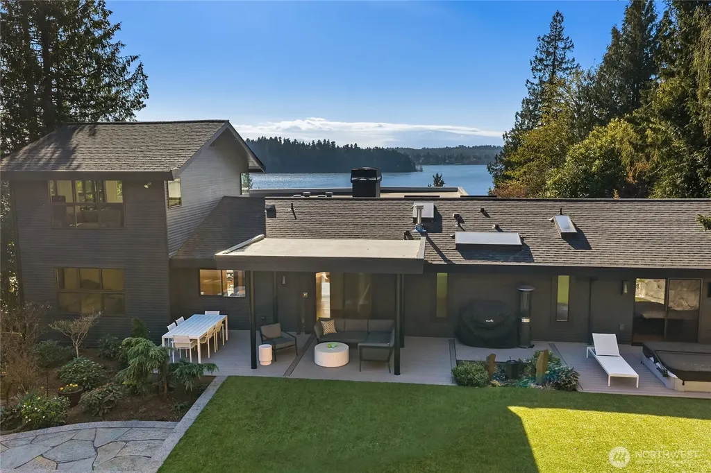 4628 Forest Avenue SE Mercer Island WA 98040