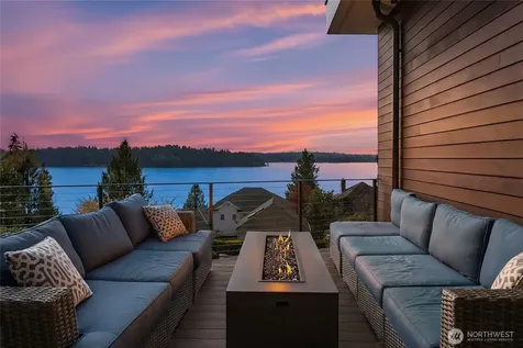 4628 Forest Avenue SE Mercer Island WA 98040