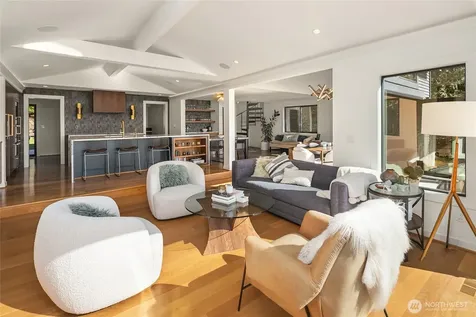 4628 Forest Avenue SE Mercer Island WA 98040