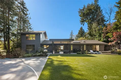 4628 Forest Avenue SE Mercer Island WA 98040
