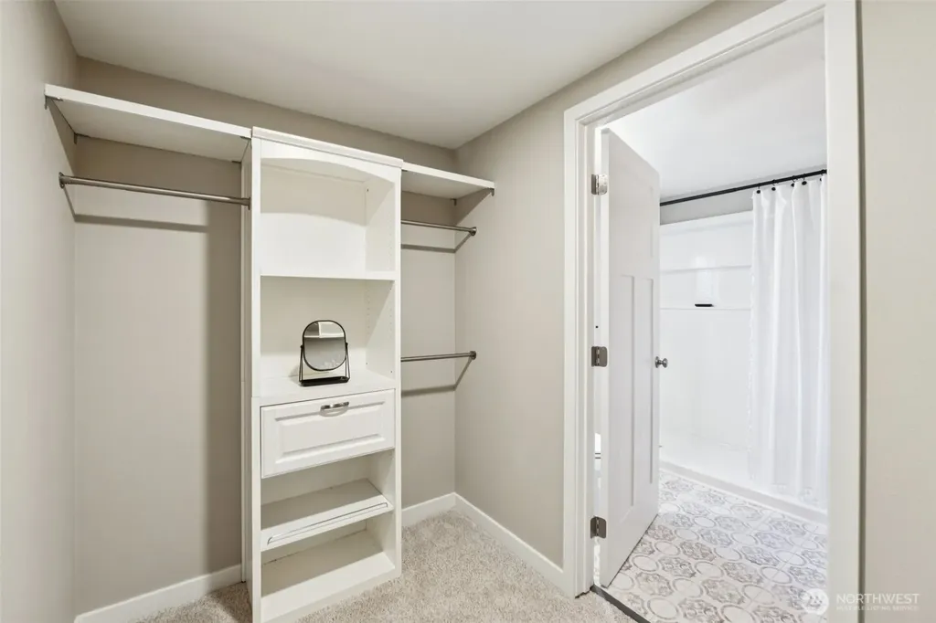 14322 Admiralty Way Lynnwood WA 98087