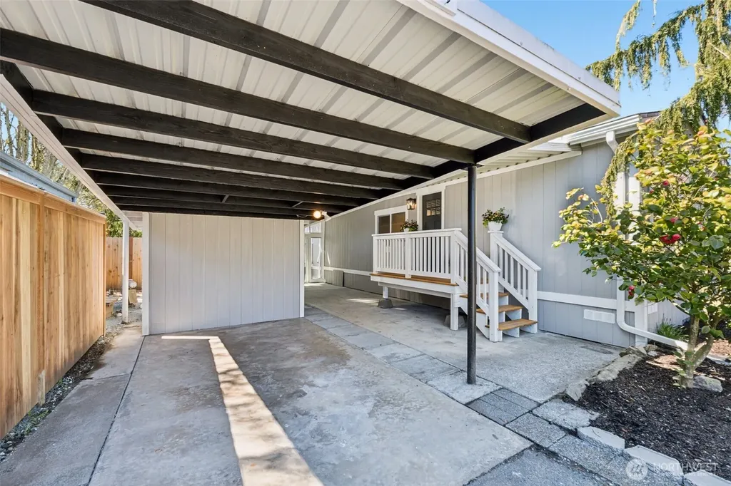 14322 Admiralty Way Lynnwood WA 98087